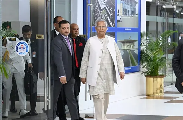 জাপান সফর শেষে ঢাকায় ফিরছেন প্রধান উপদেষ্টা ইউনূস