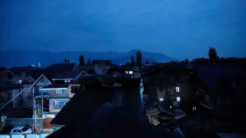 কাশ্মির ও পাঞ্জাবে পাকিস্তানের হামলার অভিযোগ ভারতের, ইসলামাবাদের প্রত্যাখ্যান