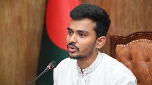 তথ্য উপদেষ্টার ওপর হামলায় হতাশা প্রকাশ অন্তর্বর্তী সরকারের উপদেষ্টা আসিফ মাহমুদের