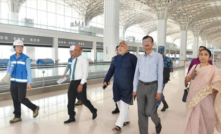 শাহজালাল আন্তর্জাতিক বিমানবন্দরের থার্ড টার্মিনাল পরিদর্শনে উপদেষ্টা দল