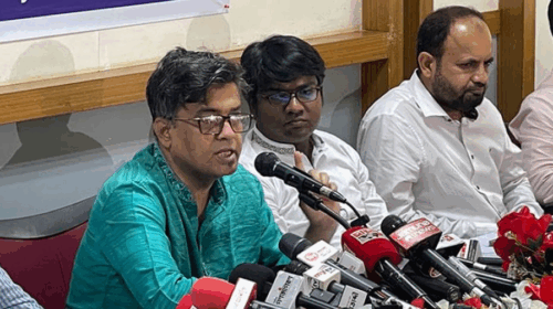 প্রকৃত সাংবাদিকদের স্বচ্ছ যাচাইয়ের মাধ্যমে অ্যাক্রেডিটেশন কার্ড দেওয়ার আশ্বাস