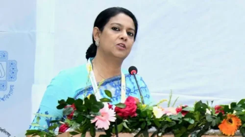 অপরিকল্পিত নগরায়ণে কৃষিজমি হুমকিতে, স্থানিক পরিকল্পনার ওপর গুরুত্বারোপ উপদেষ্টাদের