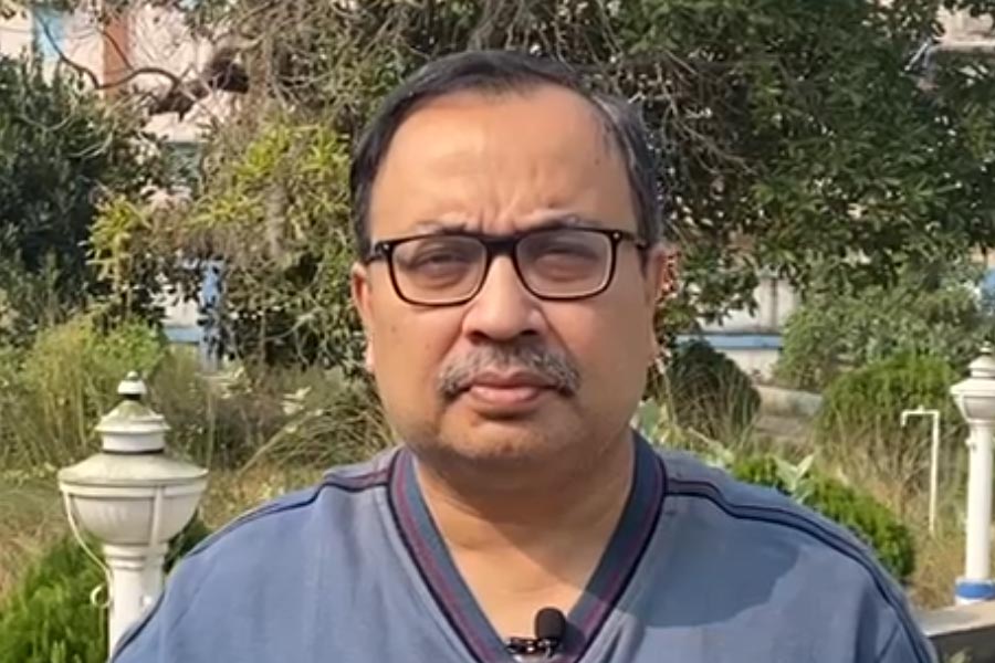 রাজনীতির মঞ্চ থেকে এবার সিনেমার পর্দায় কুণাল ঘোষ