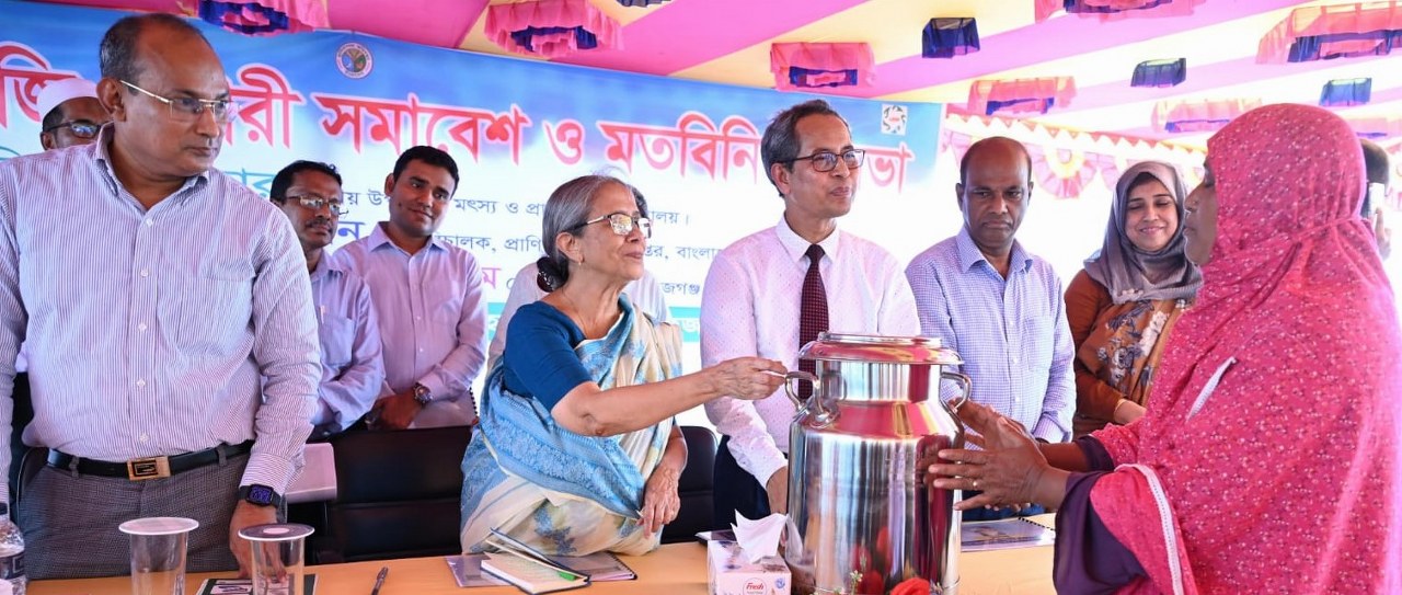 দুধের ন্যায্য মূল্য নির্ধারণে জাতীয় নীতি জরুরি: প্রাণিসম্পদ উপদেষ্টা ফরিদা আখতার