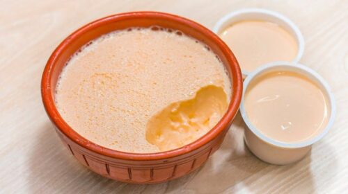 হজমে সহায়ক দই: কিভাবে খাবেন আরও কার্যকরভাবে
